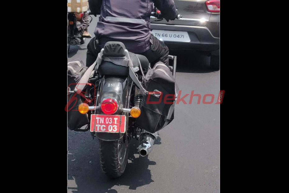Upcoming Royal Enfield Classic 350 Spotted Testing again