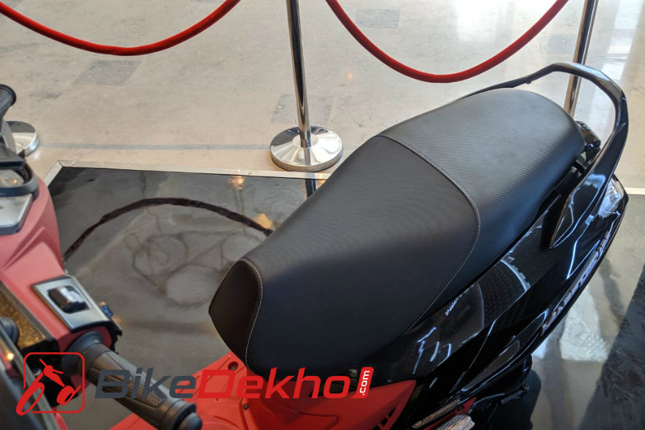 Hero Maestro Edge 125 detailed image gallery