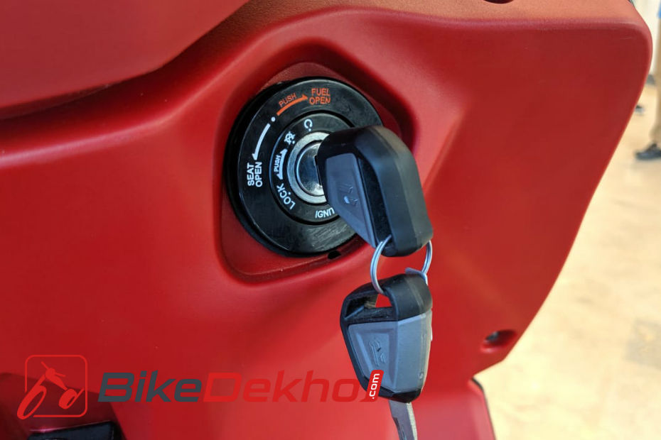 Hero Maestro Edge 125 detailed image gallery
