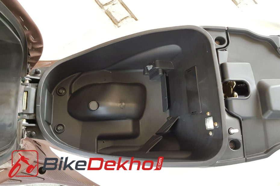 Hero Maestro Edge 125 detailed image gallery