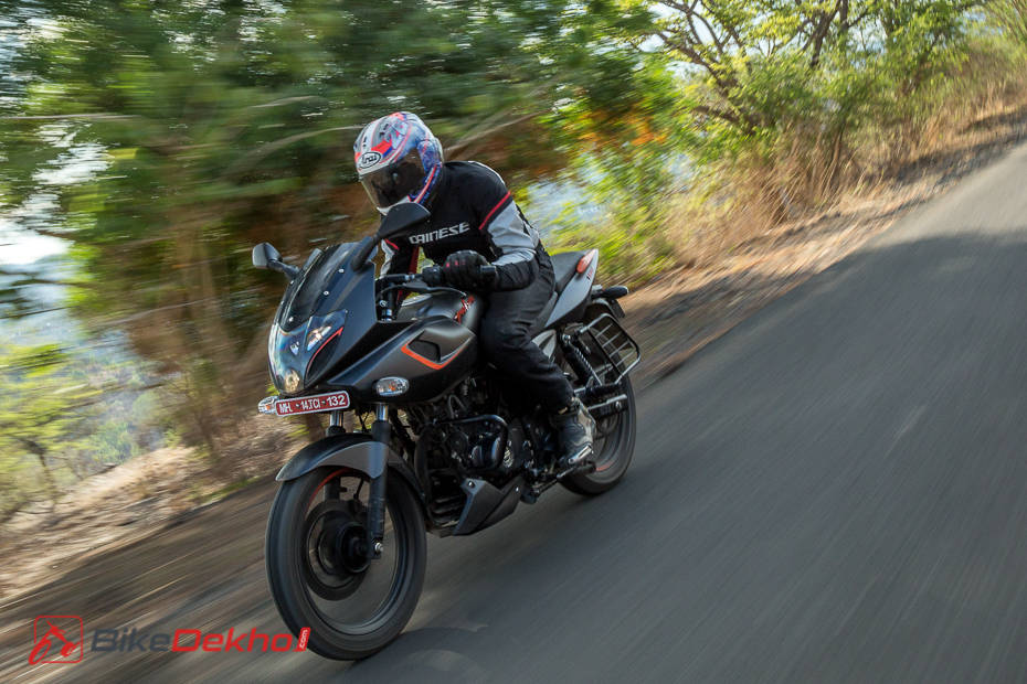 Bajaj Pulsar 180F Review Image Gallery