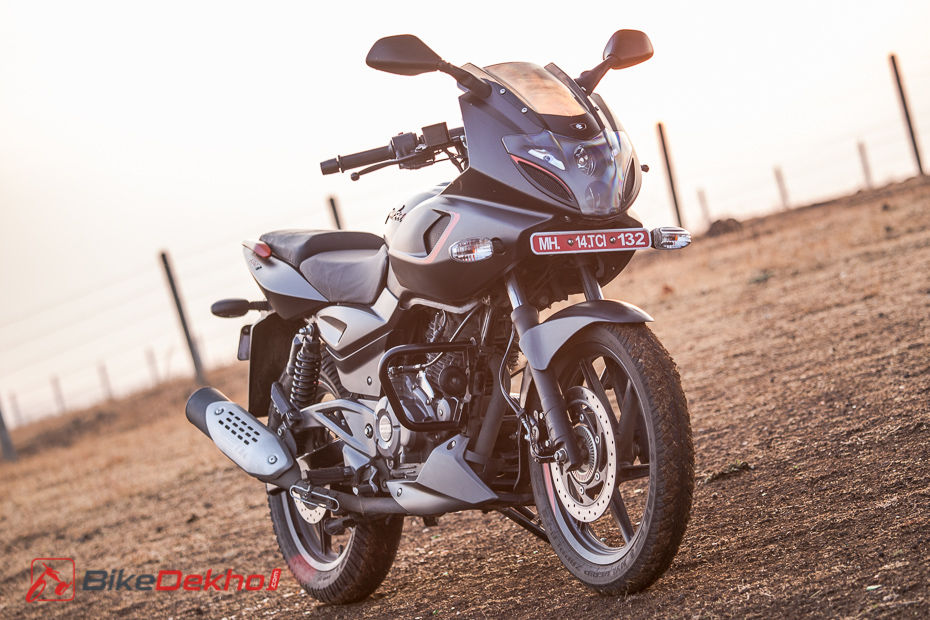 Bajaj Pulsar 180F Review Image Gallery
