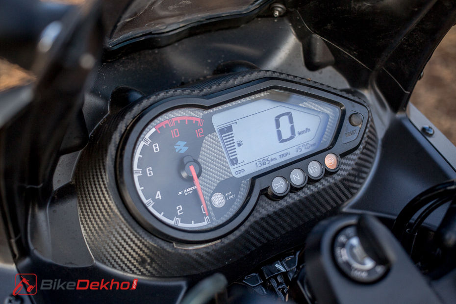 Bajaj Pulsar 180F Review Image Gallery