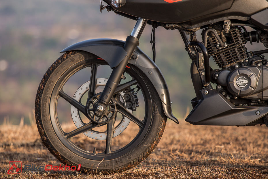 Bajaj Pulsar 180F Review Image Gallery