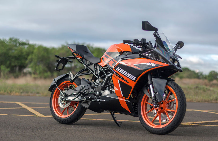 Yamaha YZF-R15 V3.0: Same Price, Other Options
