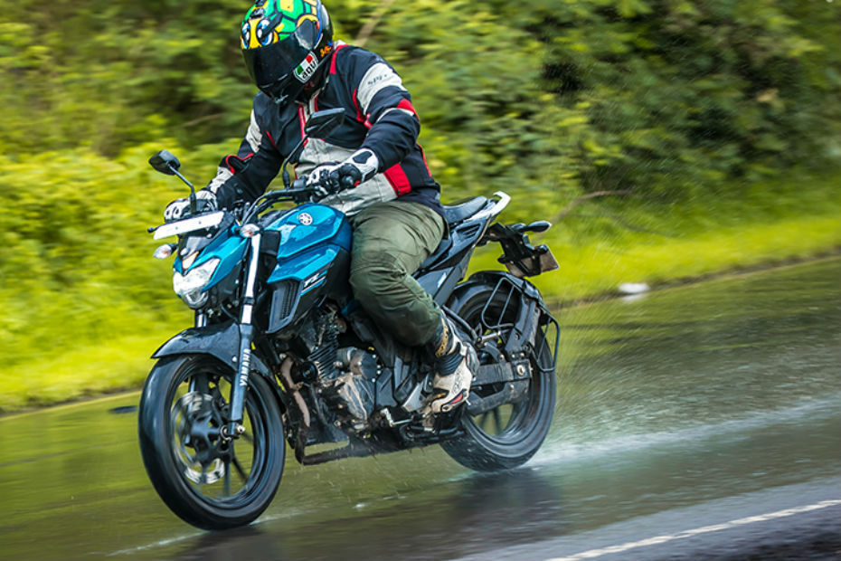 Yamaha YZF-R15 V3.0: Same Price, Other Options