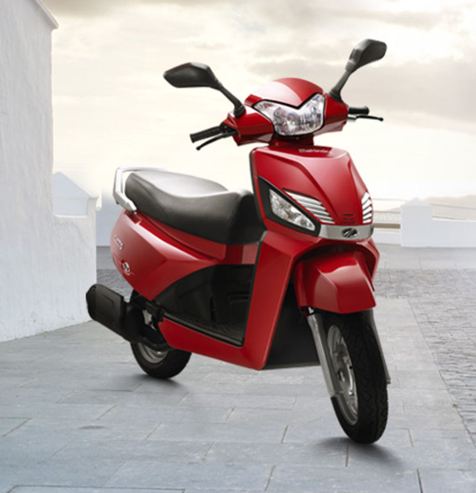 Mahindra Gusto CBS Launched