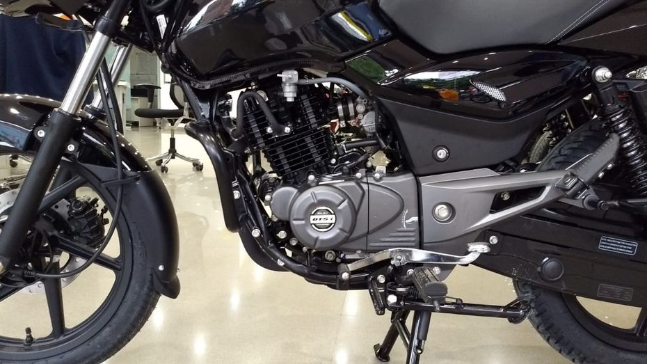 Bajaj Pulsar 125 Image gallery