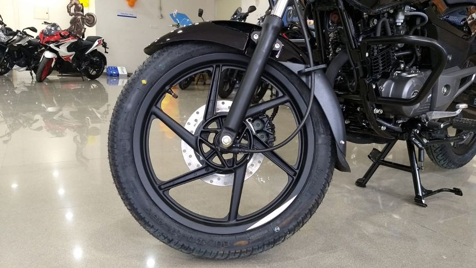 Bajaj Pulsar 125 Image Gallery