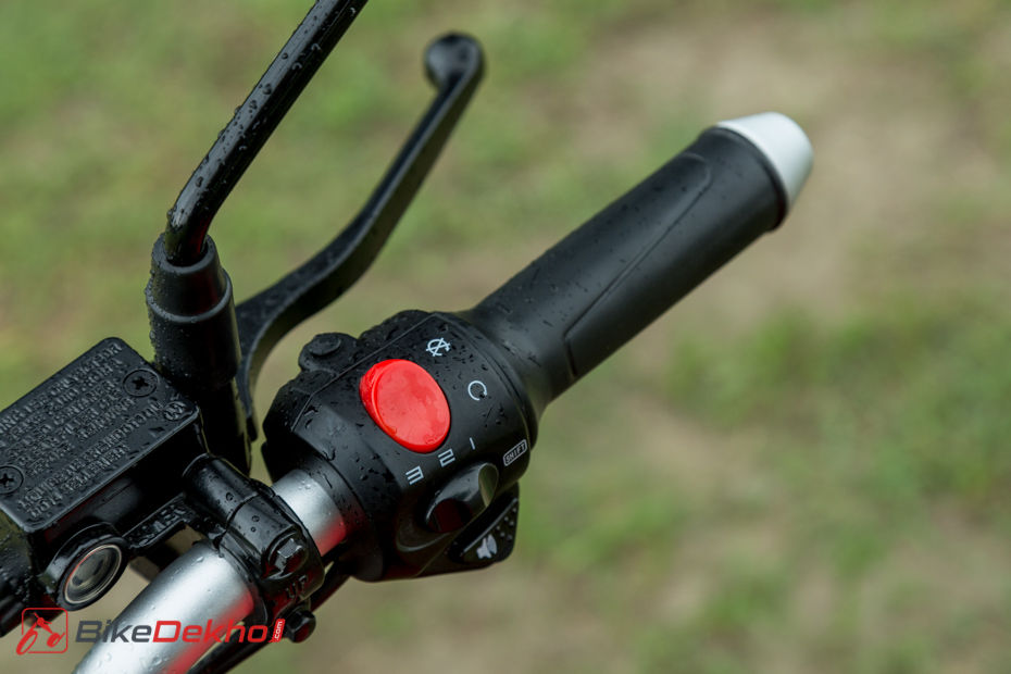 Revolt RV400 Review Image Gallery