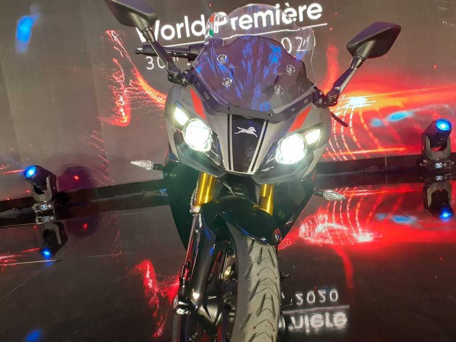 TVS Apache RR 310 BS6 vs KTM RC 390 BS6: Features Compared