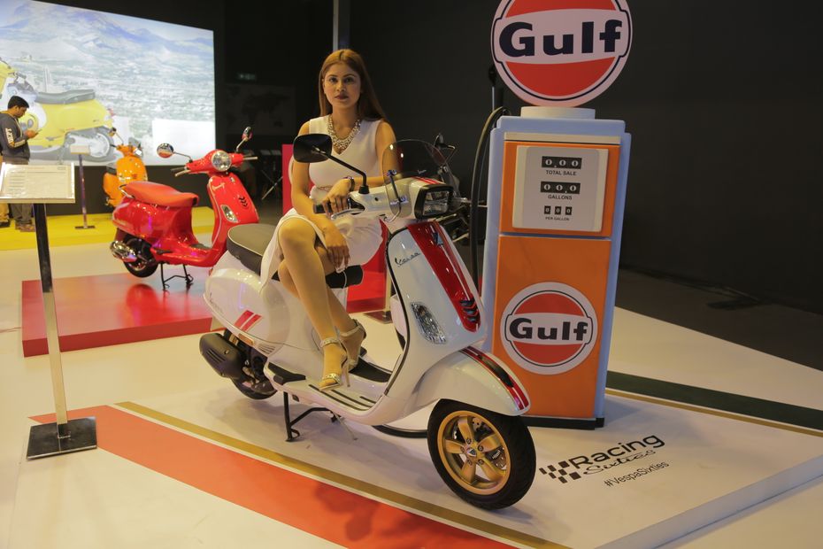 New Vespa Racing Sixties Scooter Unveiled At Auto Expo 2020