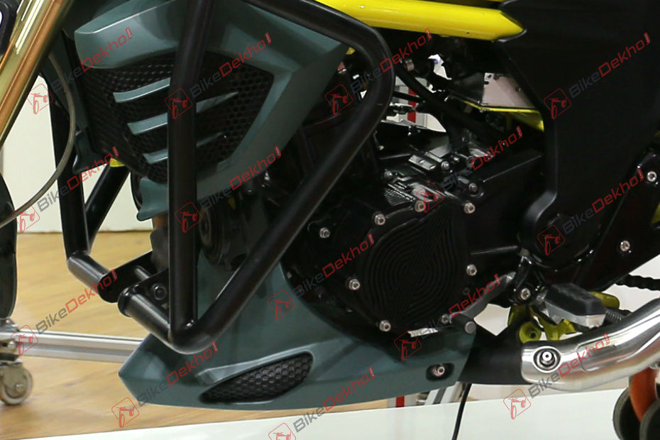 Mahindra Mojo with hybrid technology