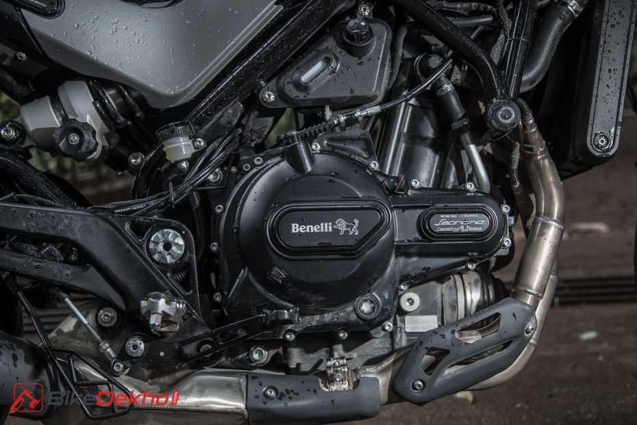 Honda Rebel 500 vs Benelli Leoncino 500