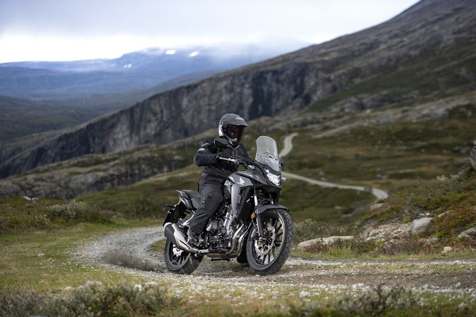 Honda CB500X vs Benelli TRK 502