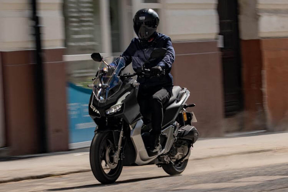 Honda ADV 150 Image Gallery