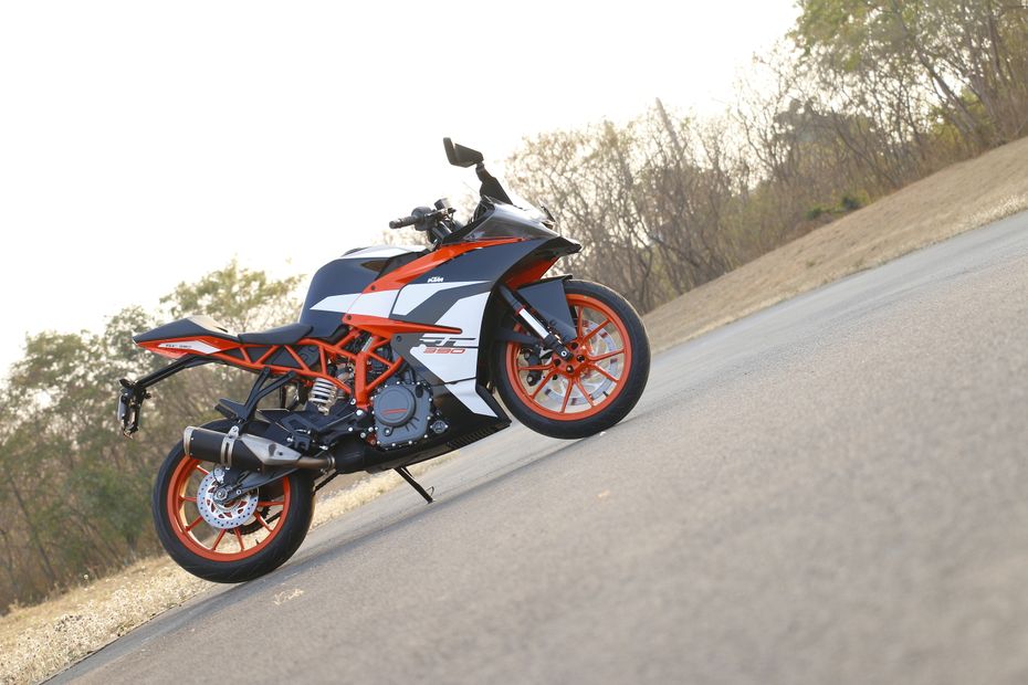 TVS Apache RTR 200 4V Used Bikes Buying Options