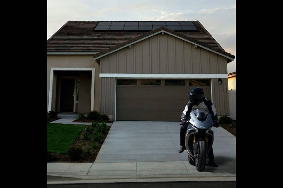 Damon motorcycles vehicle to home charging