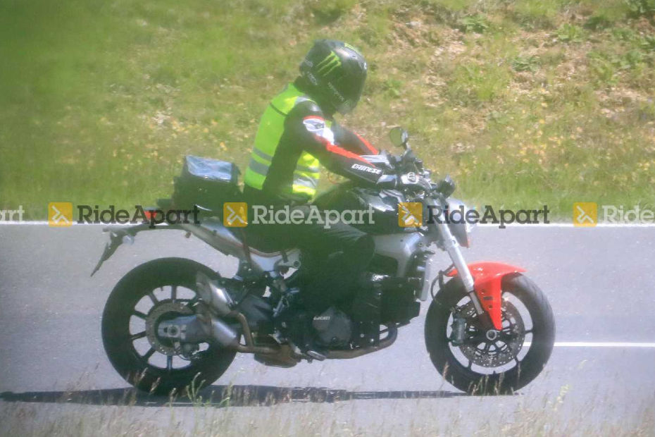 Ducati Monster 821 spy image