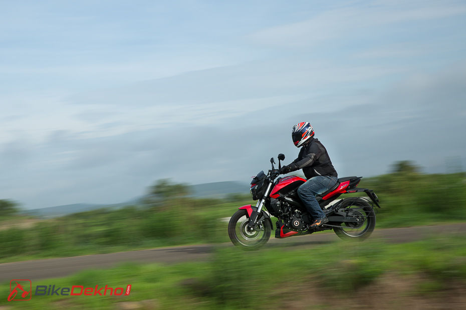 Bajaj Dominar 250: Pros, Cons, Should You Buy One?