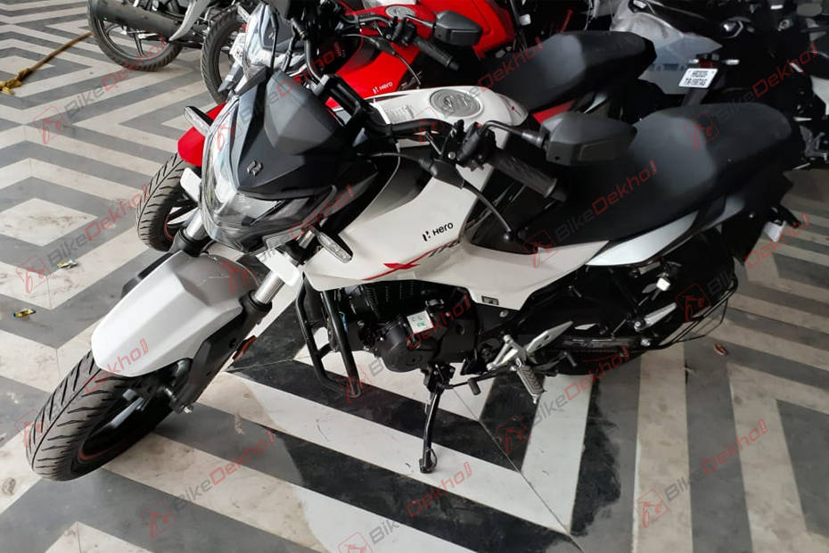 Hero Xtreme 160R Starts Reaching Dealerships 