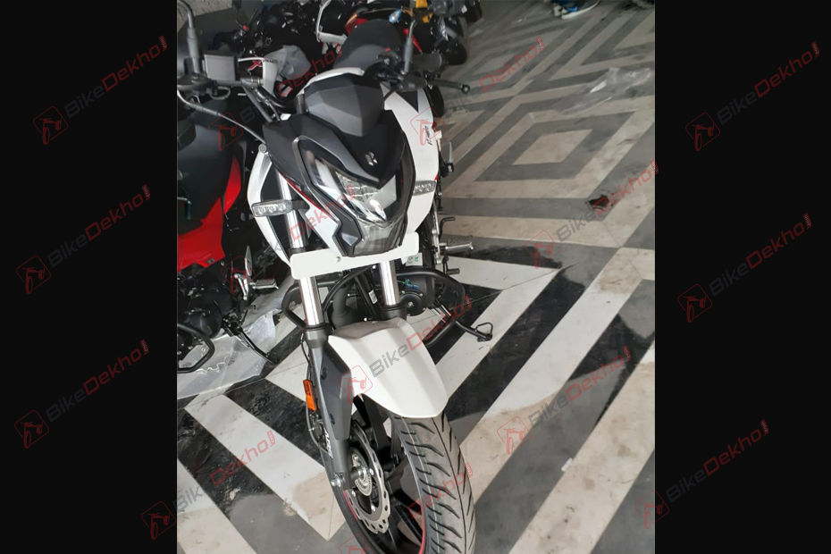 Hero Xtreme 160R Starts Reaching Dealerships 