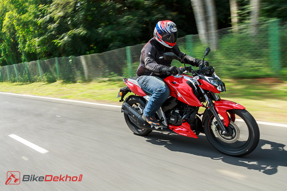 TVS Apache RTR 160, RTR 160 4V Prices Hiked