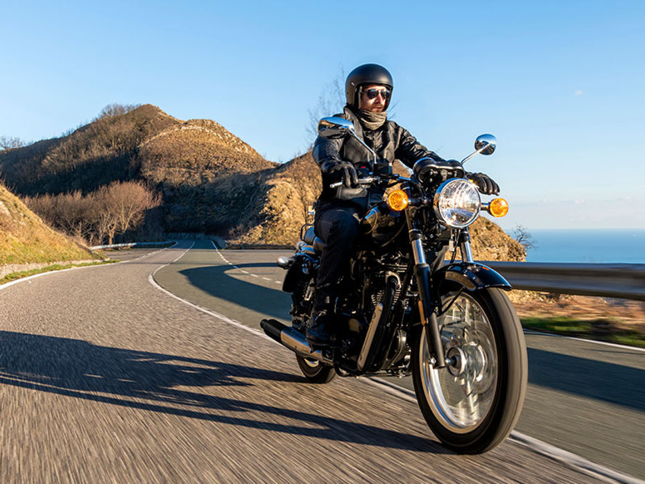 Benelli Imperial 250 Incoming