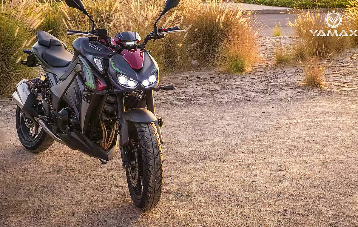 Weird Flex: Yamax Z400, A Blatant Kawasaki Z1000 Ripoff?