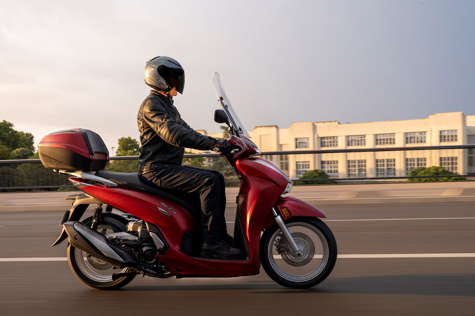 Honda Unveils 2021 SH350i
