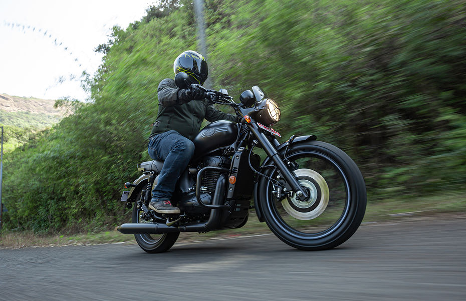 Jawa 42 2.1 riding posture