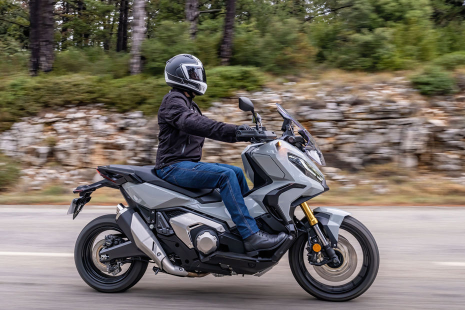 2021 Honda X-ADV: Image Gallery
