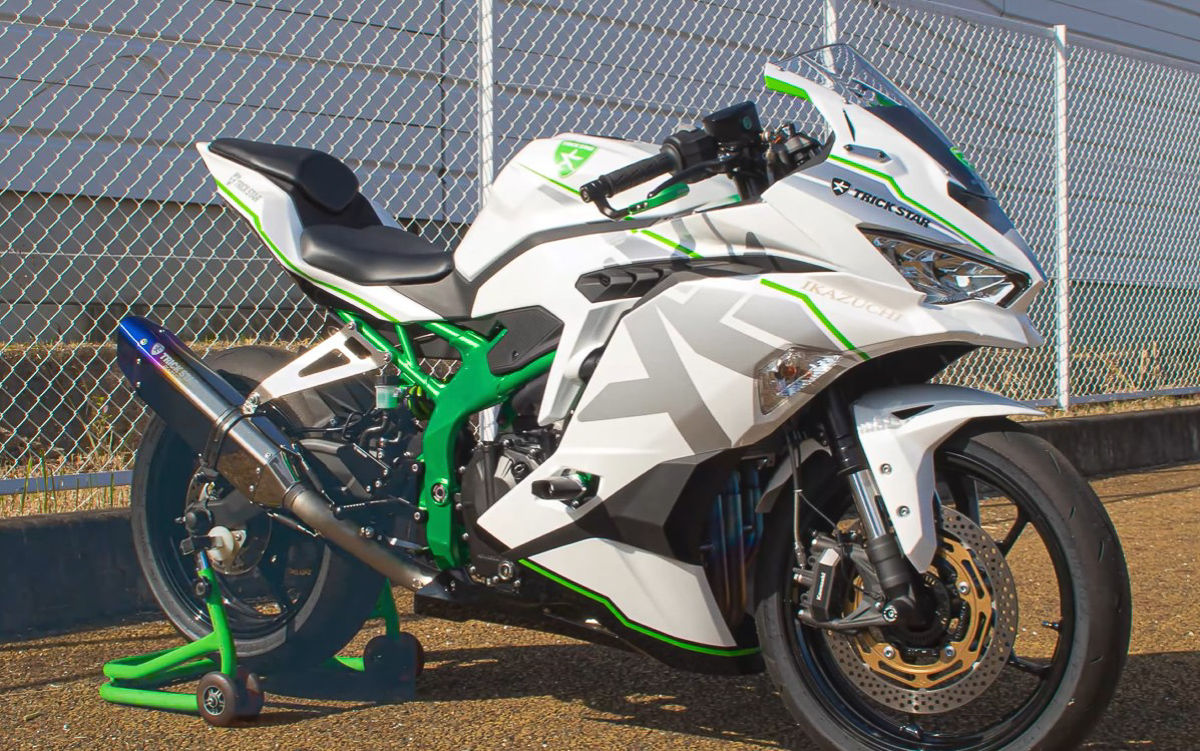 Kawasaki Ninja ZX-4R Patent Filings Emerge | BikeDekho