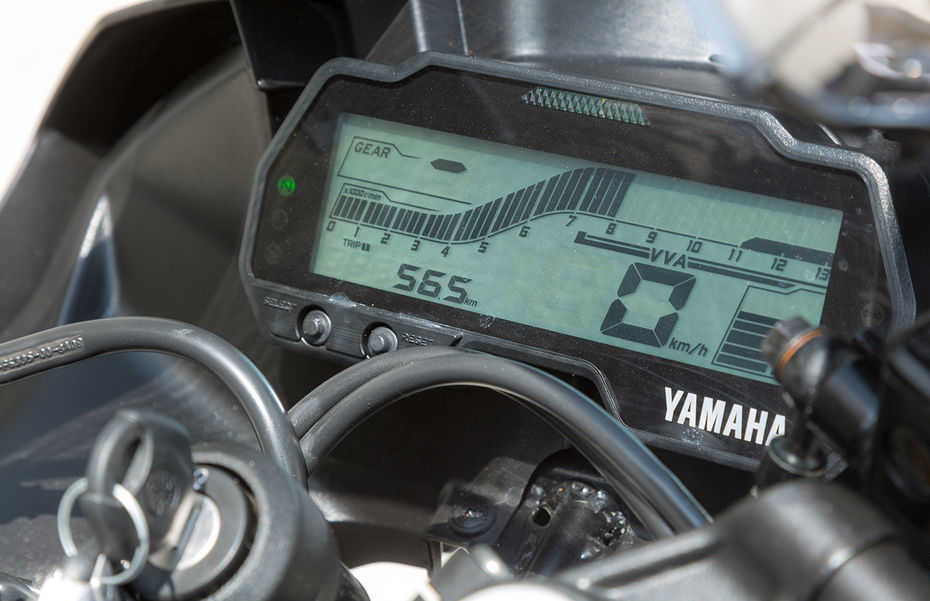 Yamaha YZF-R15 V3 vs 2021 KTM RC 200: Buy Or Hold?