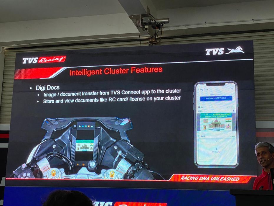 2021 TVS Apache RR 310: Old vs New 