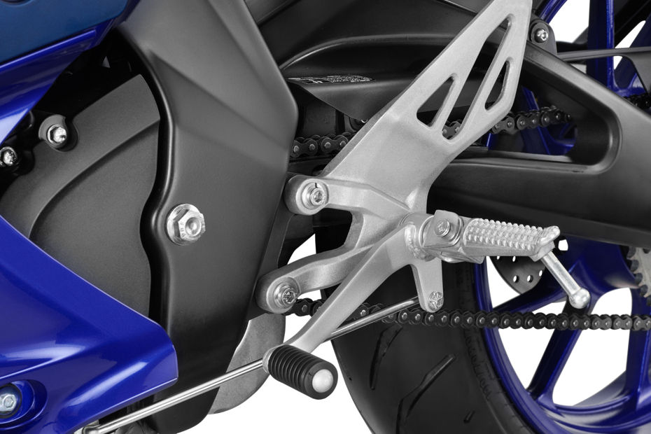 Yamaha YZF-R15 Version 4.0, R15M Launched