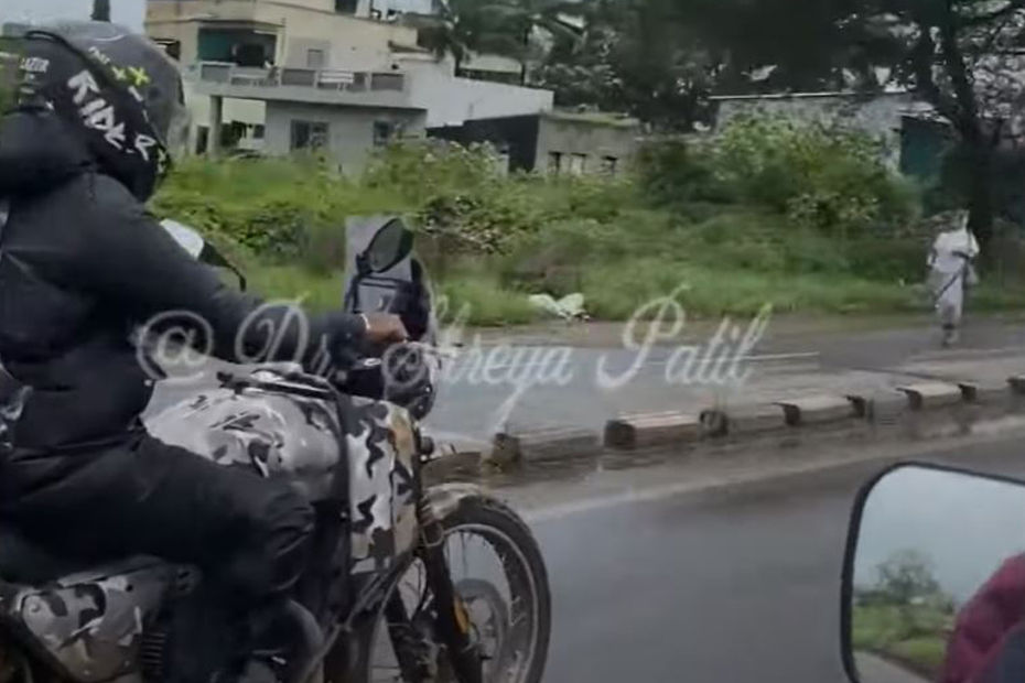 Yezdi Roadking Spotted Testing Alongside New ADV, India Launch Soon?