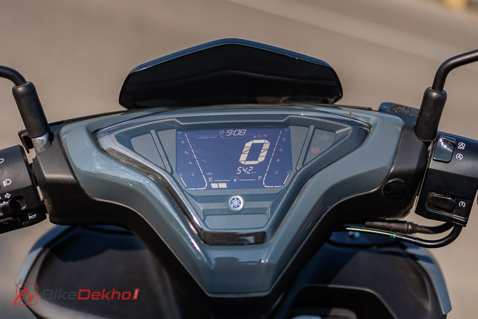 Yamaha Aerox 155 Road Test Review: Photo Gallery