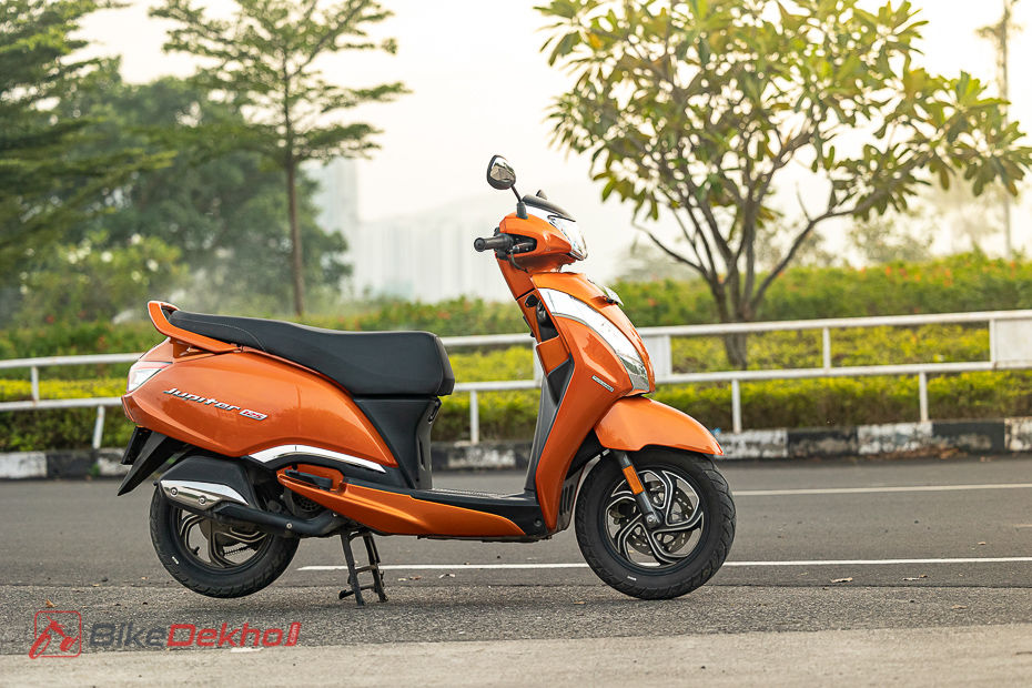 TVS Jupiter 125 Road Test Review: Photo Gallery