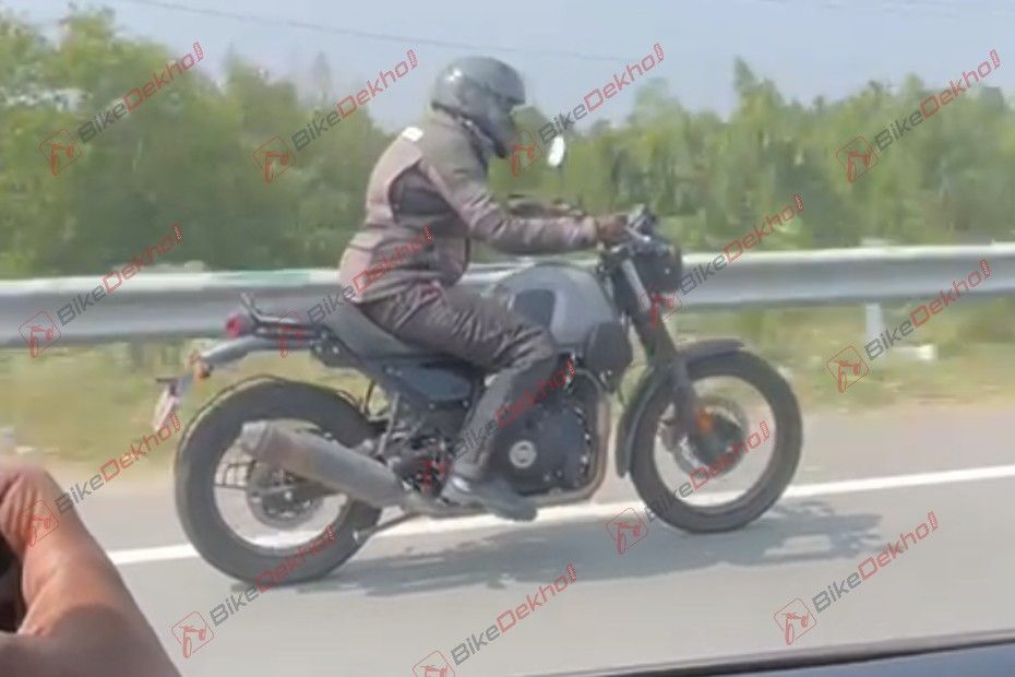 EXCLUSIVE: Royal Enfield Scram Spied In Grey Colour Ahead Of Launch