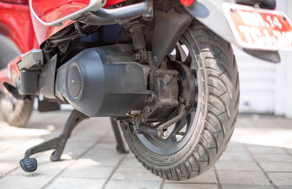 Bajaj Chetak powertrain
