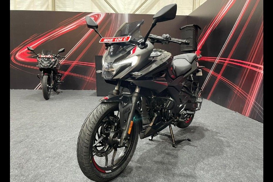Bajaj Pulsar F250 Dual-channel ABS