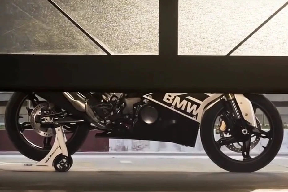 Get Ready To Feast Your Eyes On The BMW G 310 RR Tomorrow Get Ready To Feast Your Eyes On The BMW G 310 RR Tomorrow