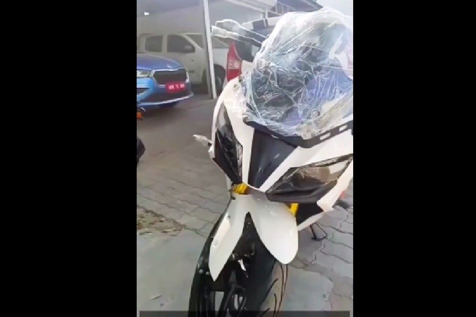 BMW G 310 RR Front BMW G 310 RR Front
