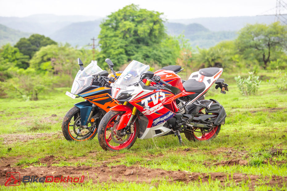 KTM RC 390 vs TVS Apache RR 310 KTM RC 390 vs TVS Apache RR 310