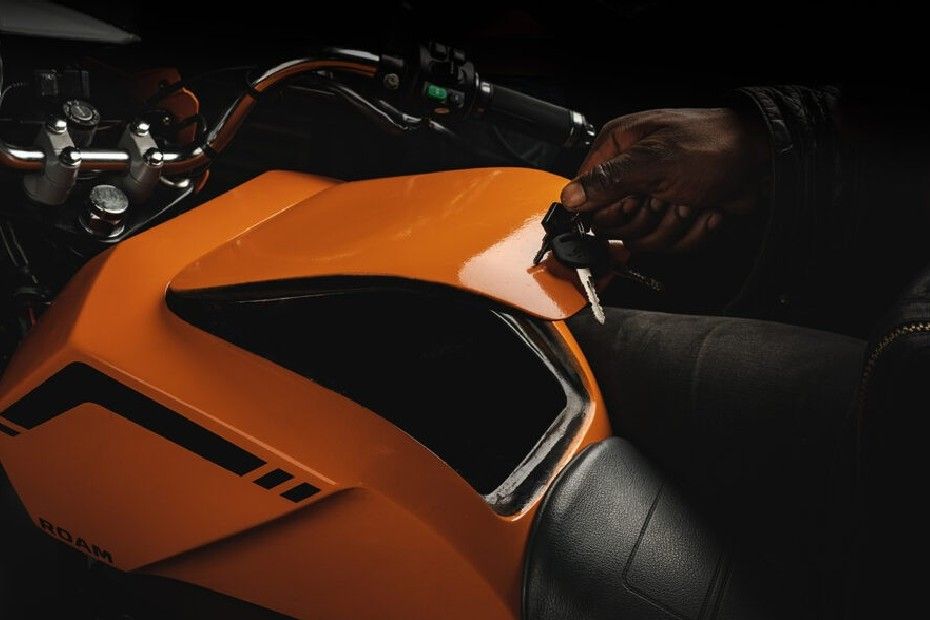Roam Air Storage Compartment