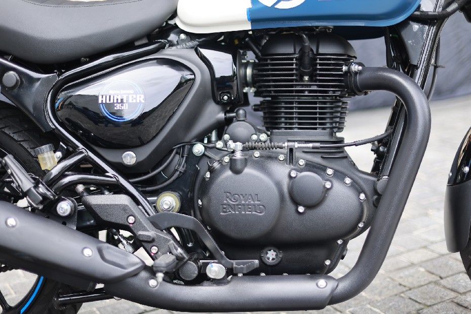 Royal Enfield Hunter 350 Engine
