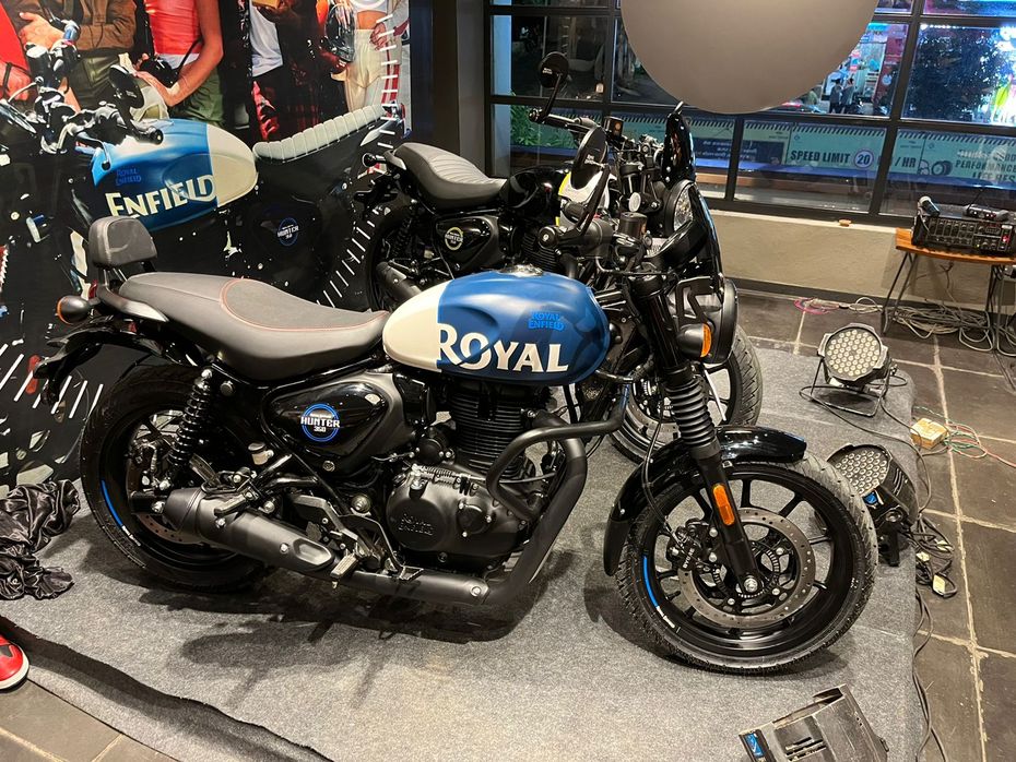 Royal Enfield Hunter 350 side shot