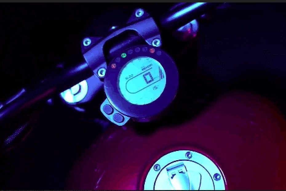 Keeway V302C Instrument Console