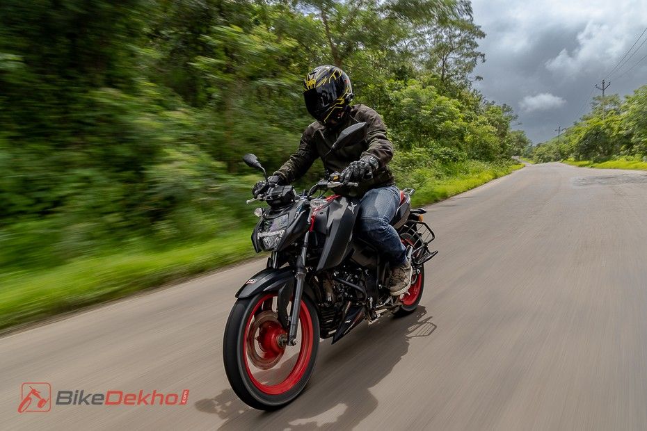 TVS Apache RTR 160 4V TVS Apache RTR 160 4V